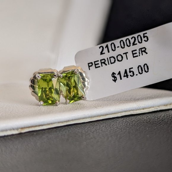 SOLD!! - Peridot Earrings set in Sterling Silver - Picture 4 of 5